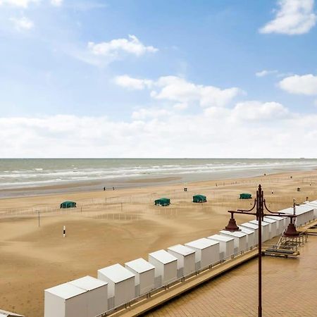 Huswell - Majestic Apartment With Breathtaking Sea View De Haan Exterior photo